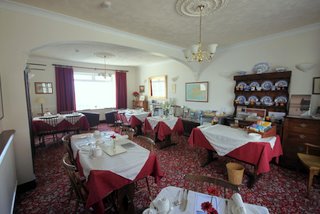 Dining_Room1_Cliff_House.JPG